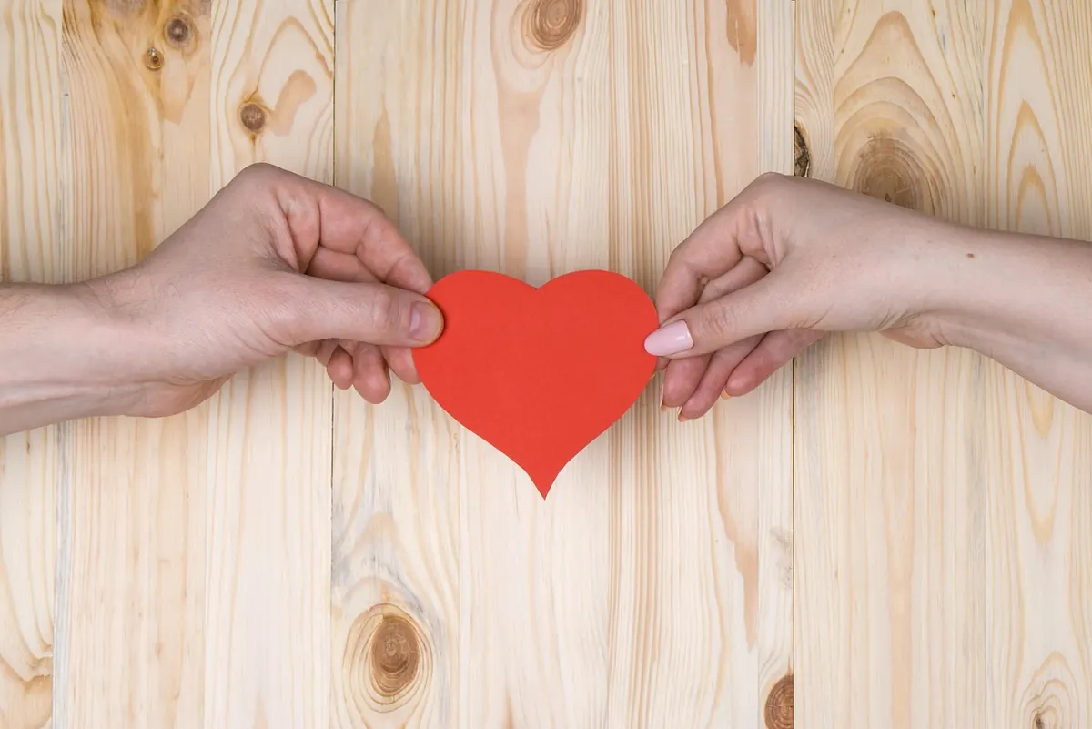 Valentine's Day Ring Holder Displays: Styling Tips for Independent Jewellers
